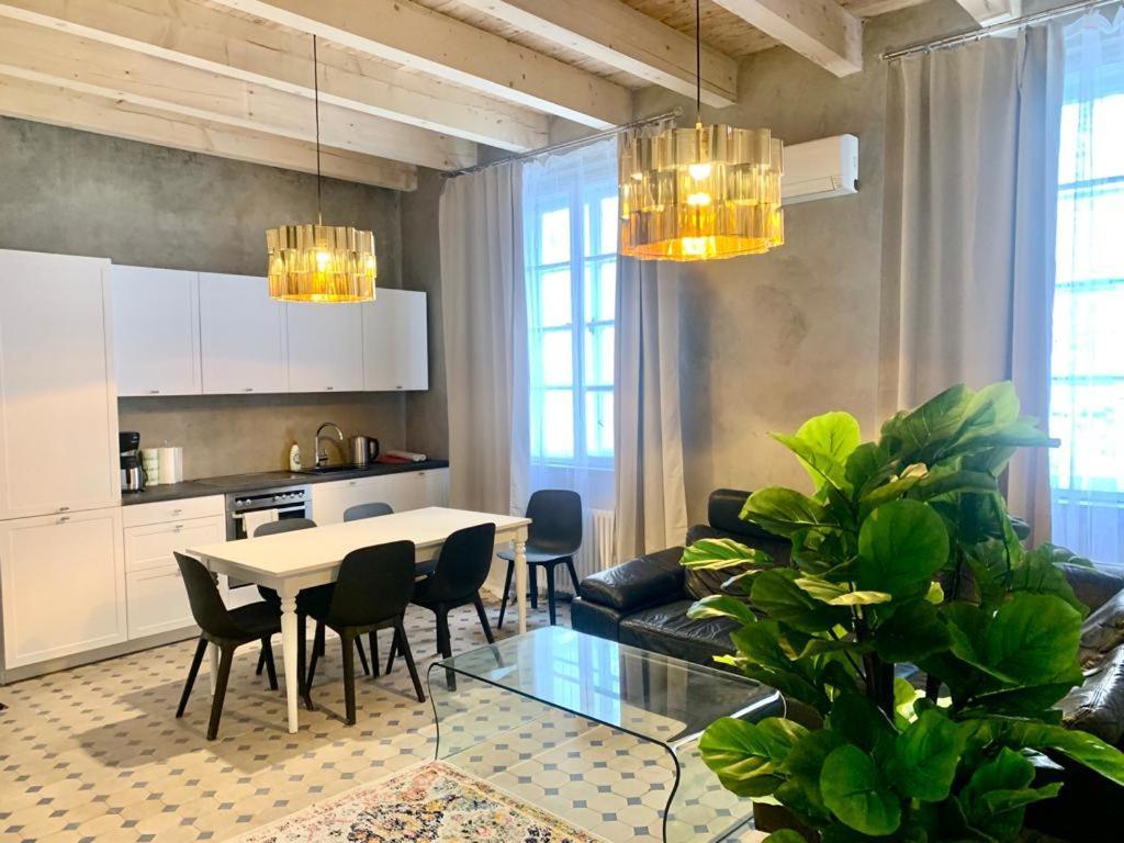 Florianska Deluxe Apartments With Air Condition Краков Экстерьер фото